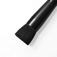 LIC Кисть T01 для нанесения тона / Makeup Artist Brush 1 шт, фото 2
