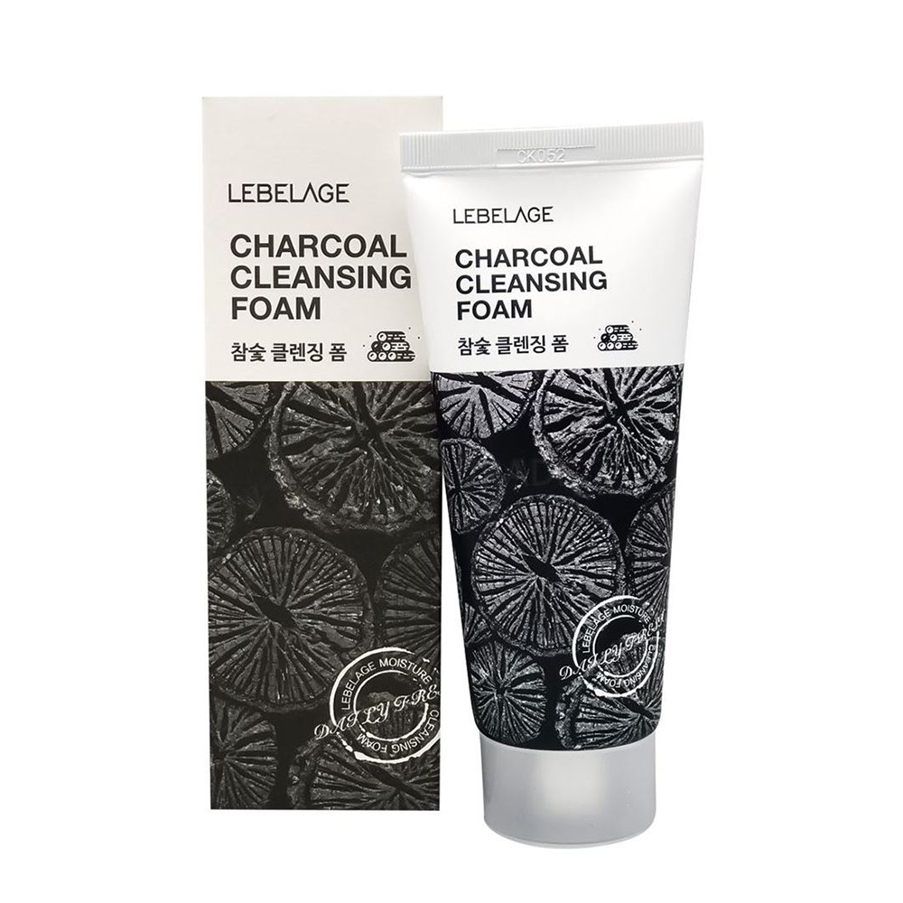 LEBELAGE Пенка для умывания с древесным углем / Lebelage Charcoal Cleansing Foam 100 мл, фото 2