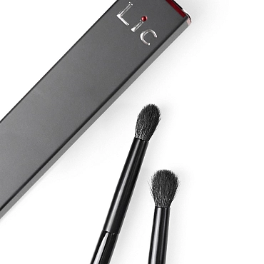 LIC Кисть G08 куполообразная для нанесения теней / Makeup Artist Brush 1 шт