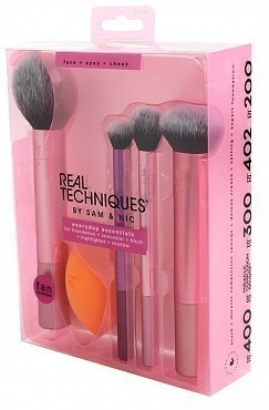 REAL TECHNIQUES Набор кистей и спонж для макияжа / Real Techniques Everyday Essentials