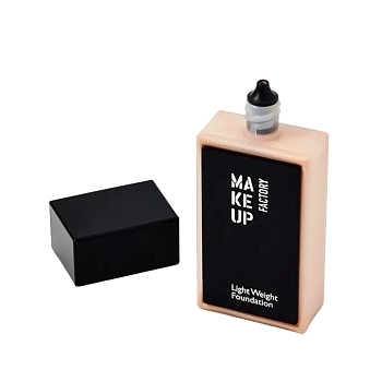 MAKE UP FACTORY Основа тональная, тон 15 натуральный / Light Weight Foundation 30 мл, фото 2