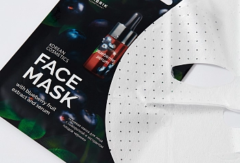 FABRIK COSMETOLOGY Маска тканевая с сывороткой и экстрактом плодов черники / FACE MASK 30 гр, фото 2