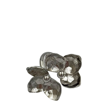 Кольцо Цветы с огранкой