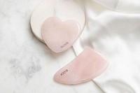 BLOOR Скребок гуаша для массажа лица из натурального розового кварца, классическое сердце, фото 5