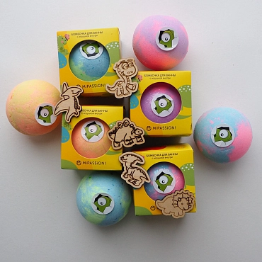 MIPASSIONcorp Бомбочка для ванны с игрушкой, динозаврики / MiPASSiON 130 гр