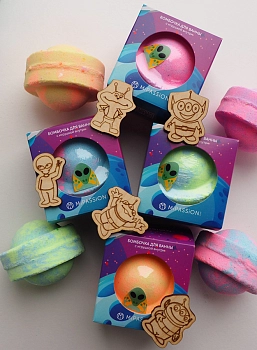 MIPASSIONcorp Бомбочка для ванны с игрушкой, инопланетяне / MiPASSiON 110 гр, фото 4