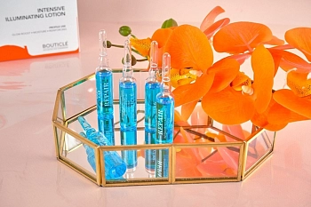 BOUTICLE Лосьон восстанавливающий интенсивный придающий сияние / Repair Intensive Illuminating Lotion 12*8 мл, фото 3