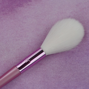 REAL TECHNIQUES Кисть для хайлайтера / Real Techniques Cashmere Dreams Highlight Brush, фото 2
