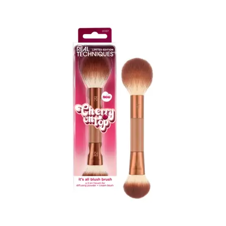 REAL TECHNIQUES Кисть двусторонняя для румян / Real Techniques Cherry On Top It s All Blush Brush - 3