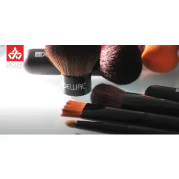 DEWAL PROFESSIONAL Кисть для теней 15,5 см (длина ворса - 1,3 см), фото 3