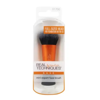 Компактная кисть для тональной основы / Real Techniques Mini Expert Face Brush
